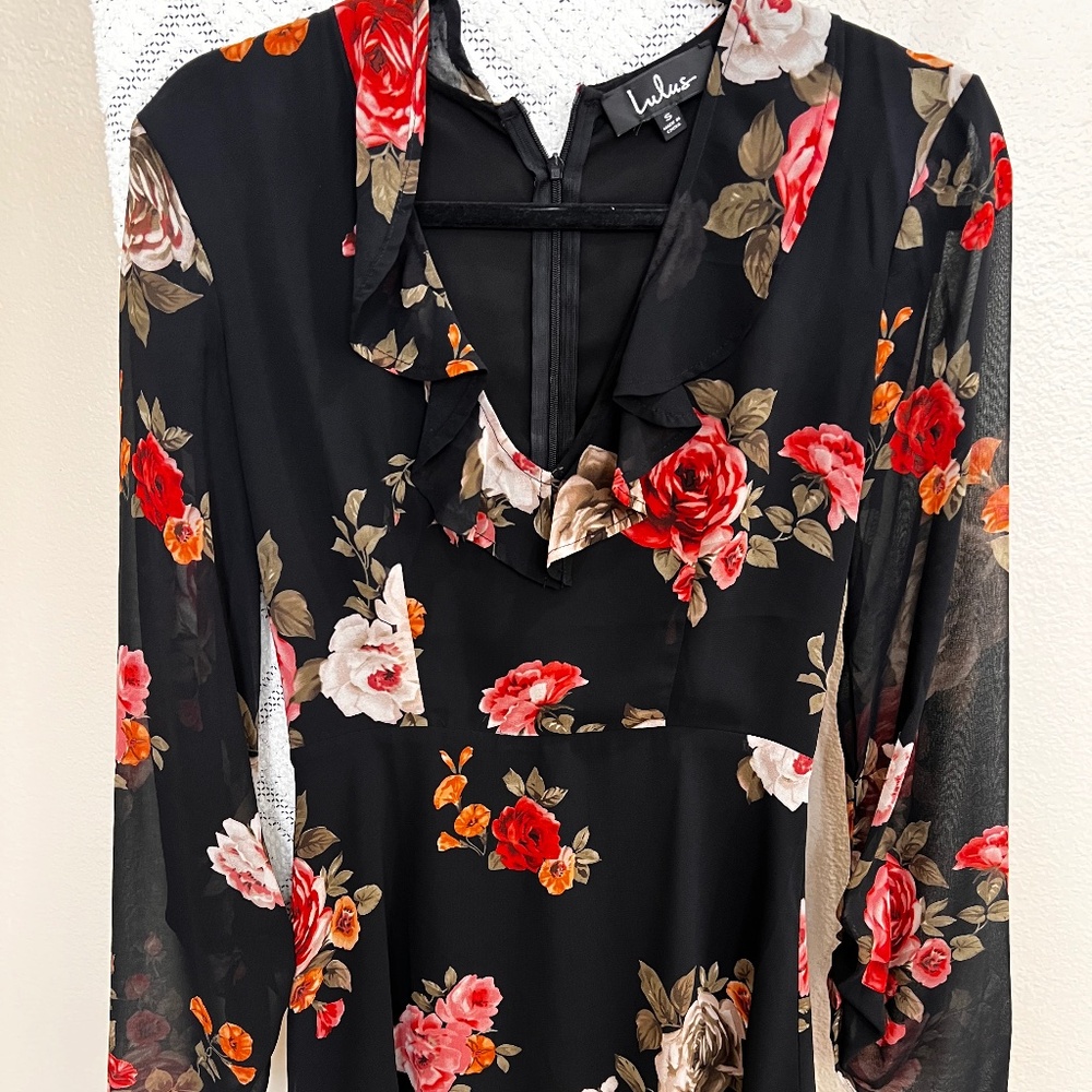 Lulu’s Alive with Artistry dress floral romantic